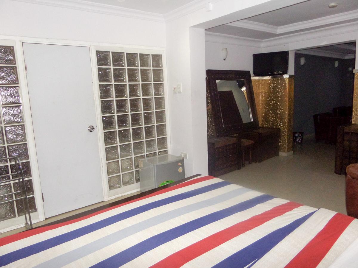Theodawn Hotels @ Suite 29 Ikeja Eksteriør bilde