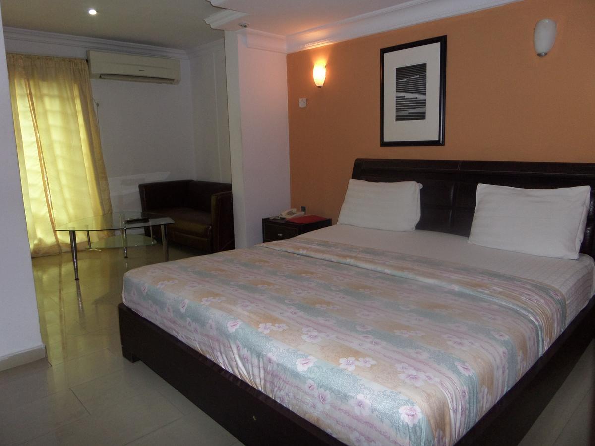 Theodawn Hotels @ Suite 29 Ikeja Eksteriør bilde