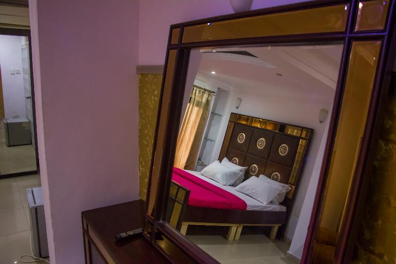 Theodawn Hotels @ Suite 29 Ikeja Eksteriør bilde