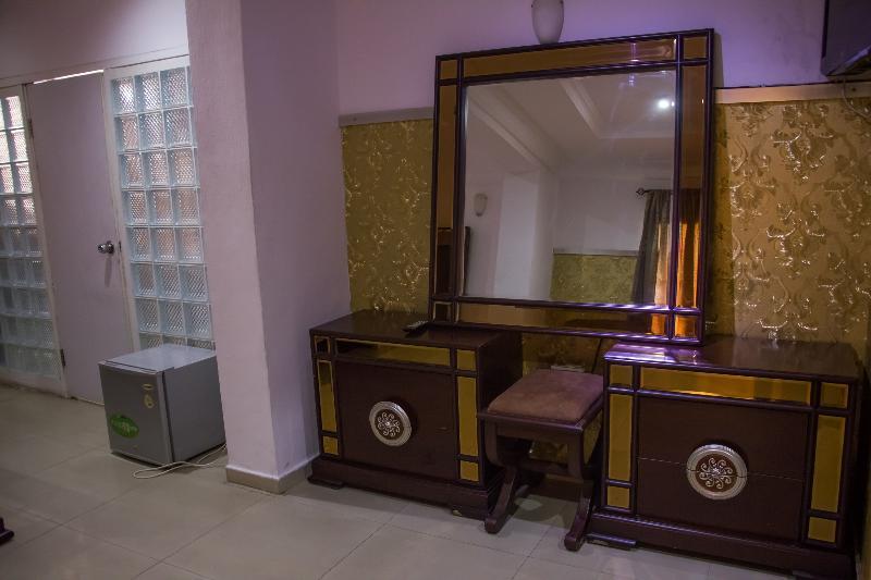 Theodawn Hotels @ Suite 29 Ikeja Eksteriør bilde
