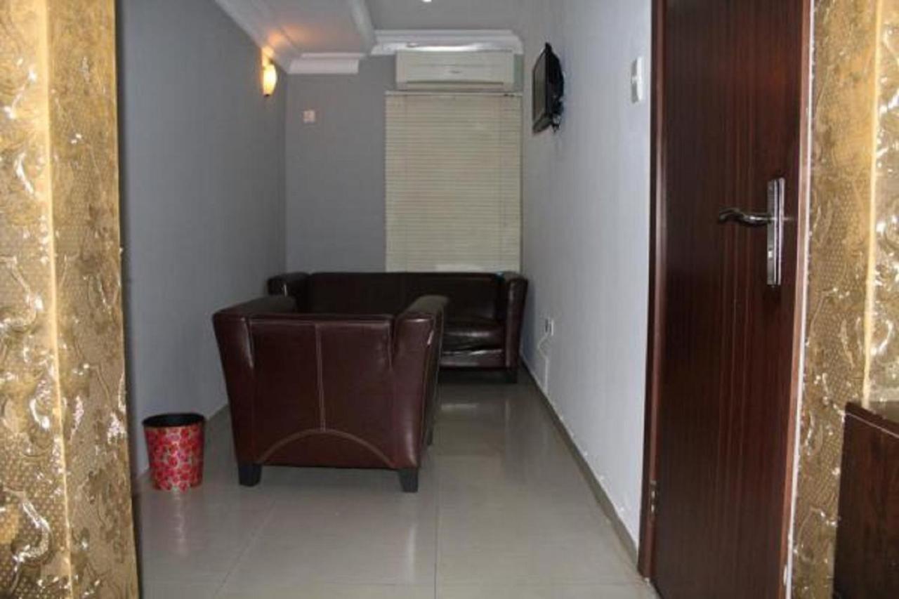 Theodawn Hotels @ Suite 29 Ikeja Eksteriør bilde