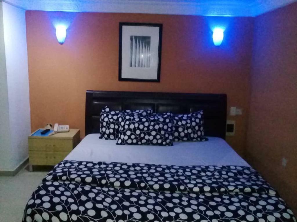 Theodawn Hotels @ Suite 29 Ikeja Eksteriør bilde