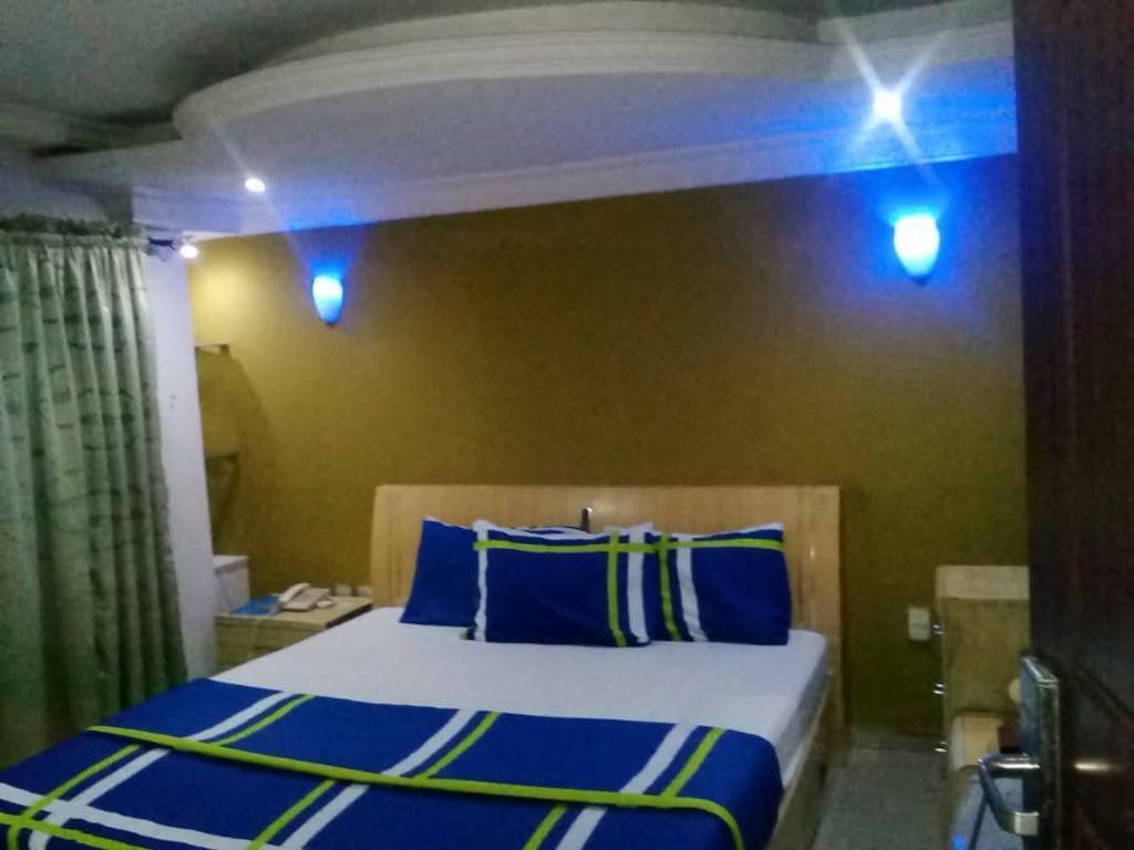 Theodawn Hotels @ Suite 29 Ikeja Eksteriør bilde