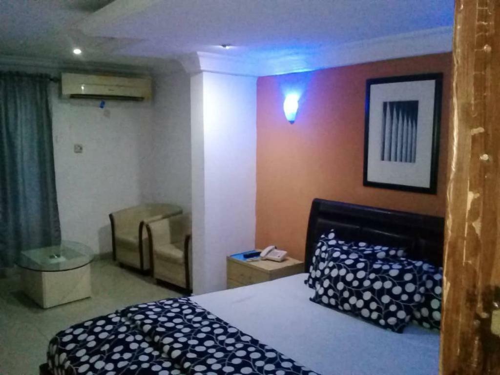 Theodawn Hotels @ Suite 29 Ikeja Eksteriør bilde